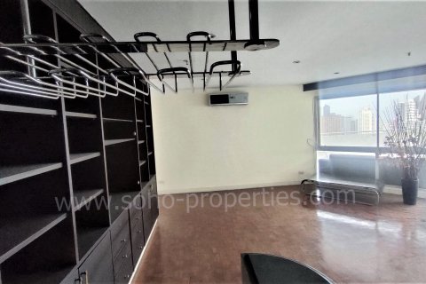 Condominio de 2 dormitorios en Bangkok, Tailandia № 143452 - foto 9