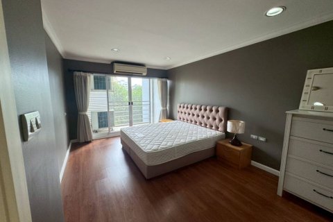 Condominio de 2 dormitorios en Bangkok, Tailandia № 160987 - foto 9