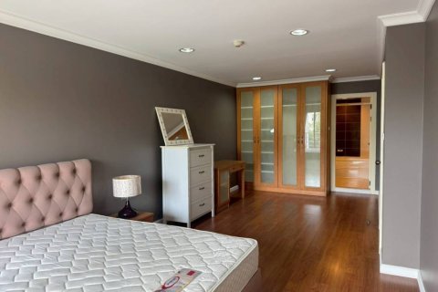 Condominio de 2 dormitorios en Bangkok, Tailandia № 160987 - foto 8