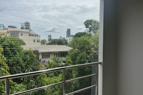 Condominio de 2 dormitorios en Bangkok, Tailandia № 160987 - foto 10