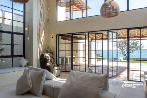 Chalet de 5 dormitorios en Hua Hin, Tailandia № 160984 - foto 5