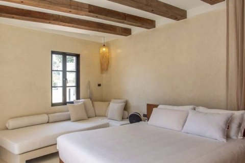 Chalet de 5 dormitorios en Hua Hin, Tailandia № 160984 - foto 9