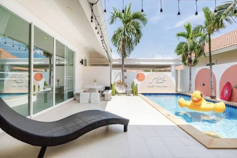 Chalet de 3 dormitorios en Cha-am, Tailandia № 160981 - foto 7