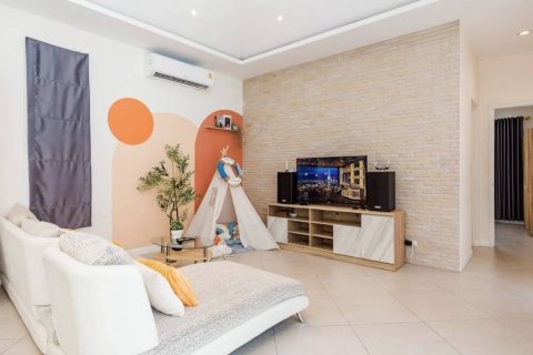 Chalet de 3 dormitorios en Cha-am, Tailandia № 160981 - foto 10