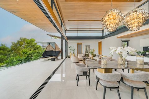 Chalet de 4 dormitorios en Phuket, Tailandia № 116760 - foto 10