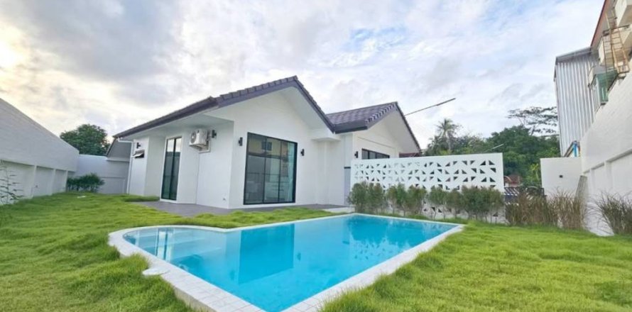 Chalet de 4 dormitorios en Kathu, Tailandia № 116763