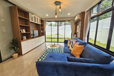 Chalet de 4 dormitorios en Phuket, Tailandia № 116762 - foto 5
