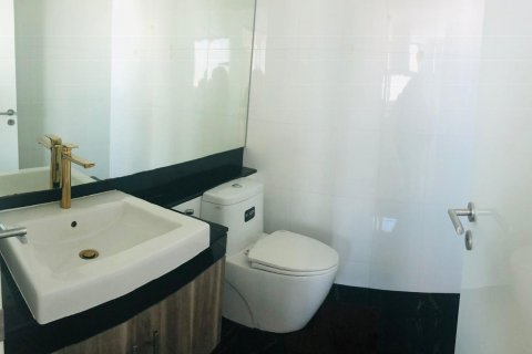 Condominio de 3 dormitorios en Bangkok, Tailandia № 143868 - foto 22