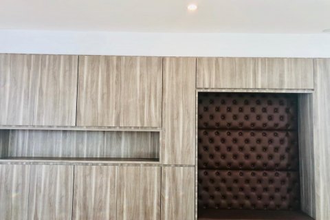 Condominio de 3 dormitorios en Bangkok, Tailandia № 143868 - foto 18