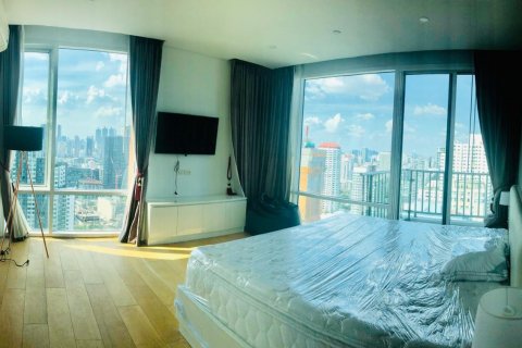 Condominio de 3 dormitorios en Bangkok, Tailandia № 143868 - foto 15