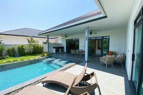 Chalet de 3 dormitorios en Hua Hin, Tailandia № 168264 - foto 8