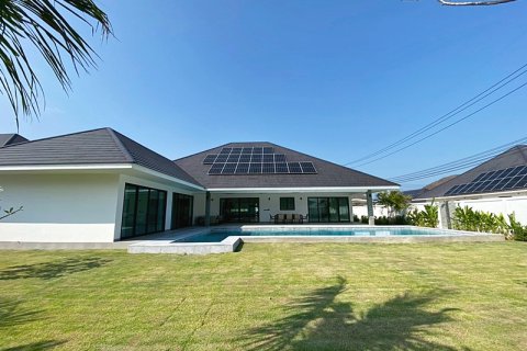 Villa in Hua Hin, Thailand 3 Schlafzimmer № 168263 - Foto 5