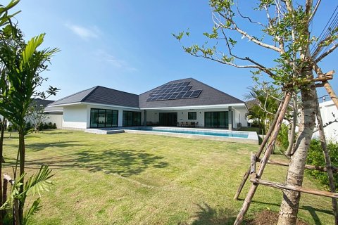 Villa in Hua Hin, Thailand 3 Schlafzimmer № 168263 - Foto 3