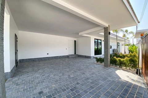 Villa in Hua Hin, Thailand 3 Schlafzimmer № 168263 - Foto 2