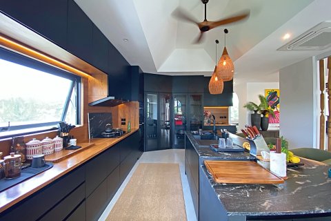 Chalet de 4 dormitorios en Hua Hin, Tailandia № 168302 - foto 7