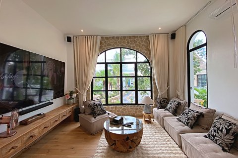 Chalet de 4 dormitorios en Hua Hin, Tailandia № 168302 - foto 28