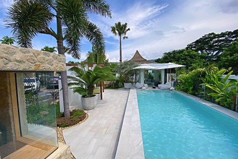 Chalet de 4 dormitorios en Hua Hin, Tailandia № 168302 - foto 21