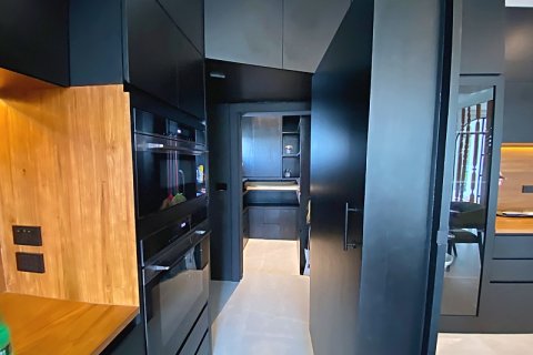 Chalet de 4 dormitorios en Hua Hin, Tailandia № 168302 - foto 8