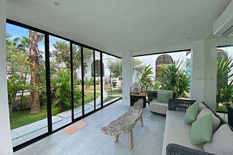 Chalet de 4 dormitorios en Hua Hin, Tailandia № 168302 - foto 24
