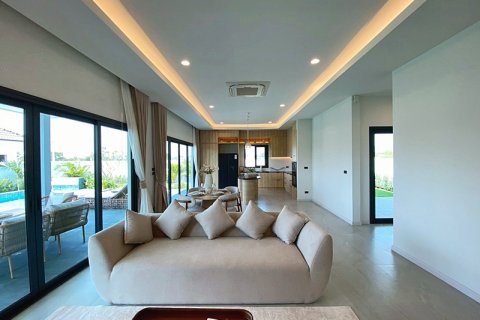 Villa in Hua Hin, Thailand 3 Schlafzimmer № 168265 - Foto 16