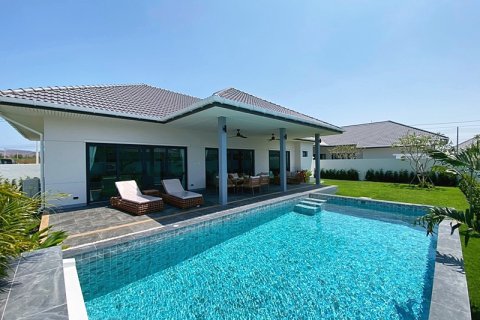 Villa à Hua Hin, Thaïlande 3 chambres № 168265
