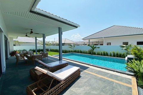 Villa in Hua Hin, Thailand 3 Schlafzimmer № 168265 - Foto 6