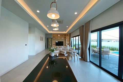 Villa in Hua Hin, Thailand 3 Schlafzimmer № 168265 - Foto 15