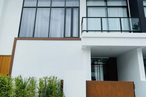 Villa in Pattaya, Thailand 3 Schlafzimmer № 168261 - Foto 3