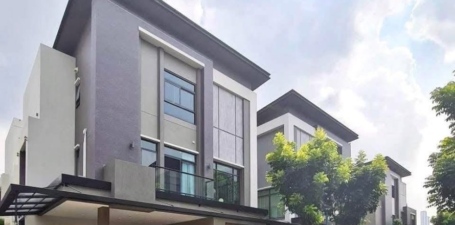 House in Bangkok, Thailand 3 bedrooms № 233875