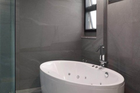 House in Bangkok, Thailand 3 bedrooms № 233875 - photo 19