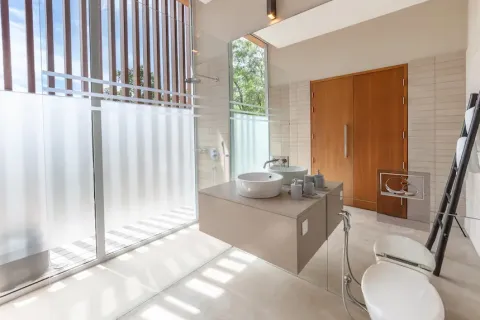 Chalet de 4 dormitorios en Kamala, Tailandia № 190549 - foto 30