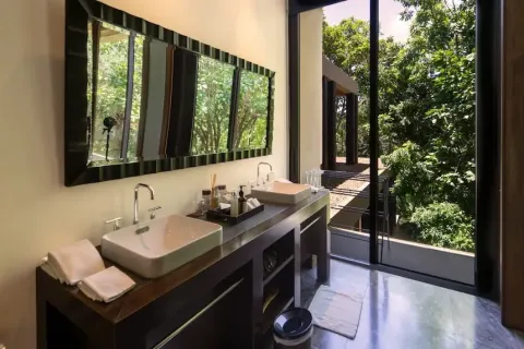Chalet de 5 dormitorios en Kamala, Tailandia № 190548 - foto 13