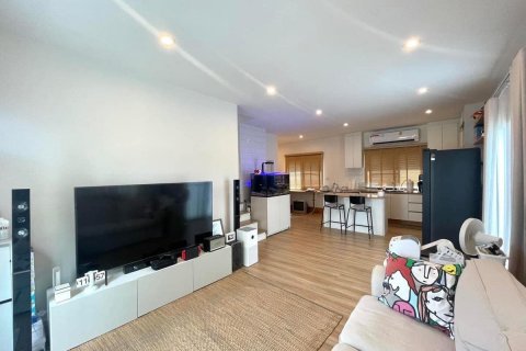 Casa de 3 dormitorios en Bangkok, Tailandia № 117315 - foto 4