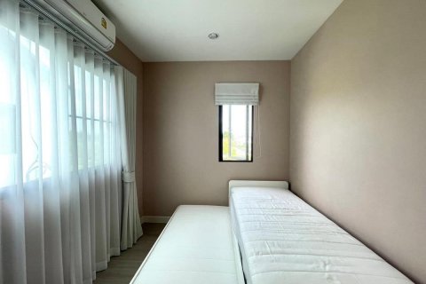 Casa de 3 dormitorios en Bangkok, Tailandia № 117315 - foto 8