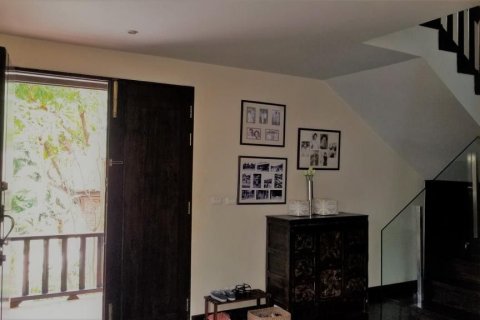 Chalet de 5 dormitorios en Kathu, Tailandia № 173393 - foto 26