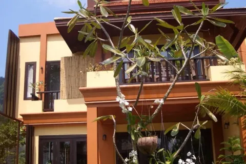 Chalet de 5 dormitorios en Kathu, Tailandia № 173393 - foto 2