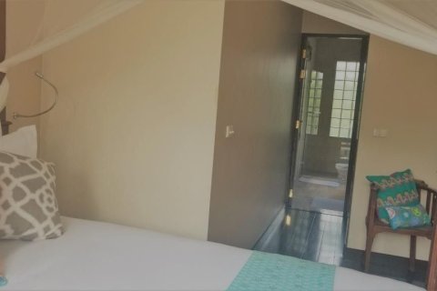 Chalet de 5 dormitorios en Kathu, Tailandia № 173393 - foto 15