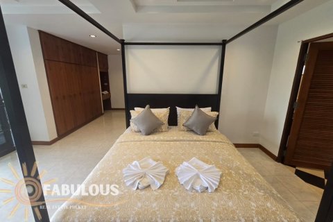 Chalet de 4 dormitorios en Kathu, Tailandia № 205747 - foto 4