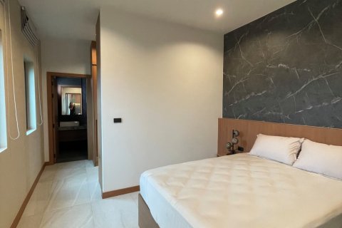 Chalet de 3 dormitorios en Hua Hin, Tailandia № 169951 - foto 10