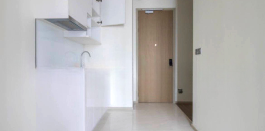 Estudio en el condominio en Bang Rak, Bangkok, Tailandia № 169388