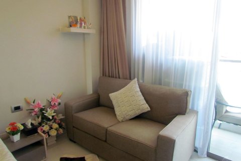 Estudio en el condominio en Jomtien Beach, Pattaya, Tailandia № 204105 - foto 12