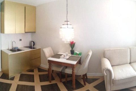 Condominio de 1 dormitorio en Jomtien Beach, Pattaya, Tailandia № 204520 - foto 3