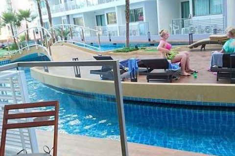 Condominio de 1 dormitorio en Jomtien Beach, Pattaya, Tailandia № 204522 - foto 4
