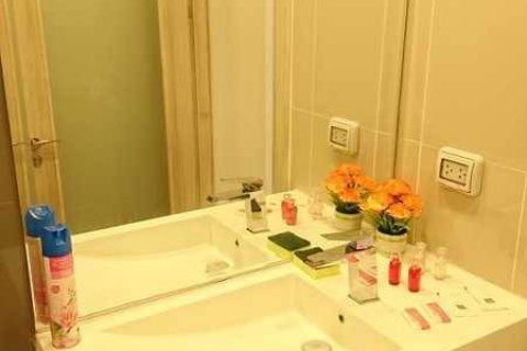 Condominio de 1 dormitorio en Jomtien Beach, Pattaya, Tailandia № 204522 - foto 2