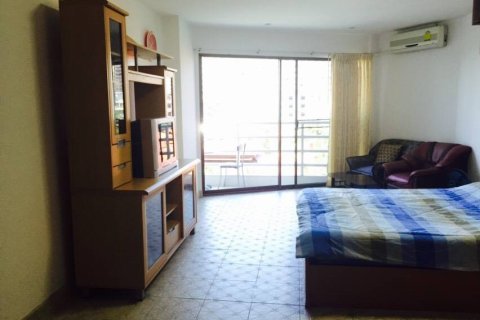 Estudio en el condominio en Jomtien Beach, Pattaya, Tailandia № 204518 - foto 4