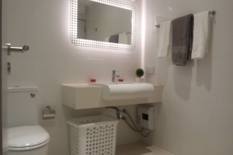 Condominio de 1 dormitorio en Pattaya, Tailandia № 204523 - foto 4