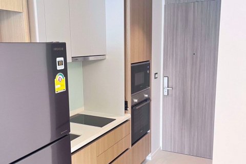 Sobre plano CIRCLE SUKHUMVIT 31 en Bangkok, Tailandia № 2899 - foto 3