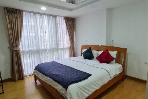 Condominio de 2 dormitorios en Khlong San, Bangkok, Tailandia № 146753 - foto 5