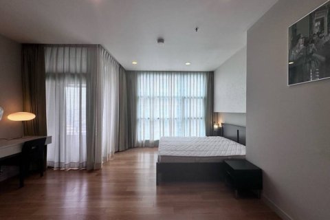 Condominio de 2 dormitorios en Bang Kho Laem, Bangkok, Tailandia № 146839 - foto 2