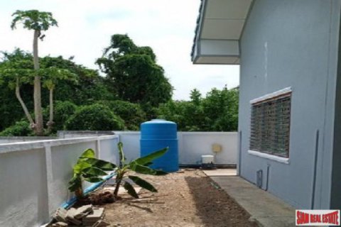 Casa de 3 dormitorios en Chonburi, Tailandia № 204007 - foto 4